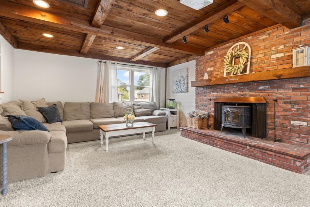11 Old Farm Rd, Beverly MA 01915 photo 13
