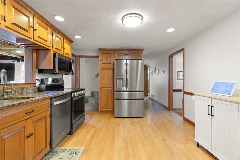 11 Old Farm Rd, Beverly MA 01915 photo 8
