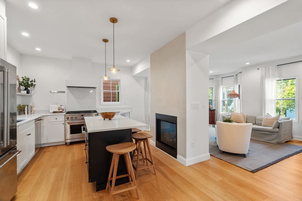 15 Campbell Park, Somerville MA 02144 photo 12