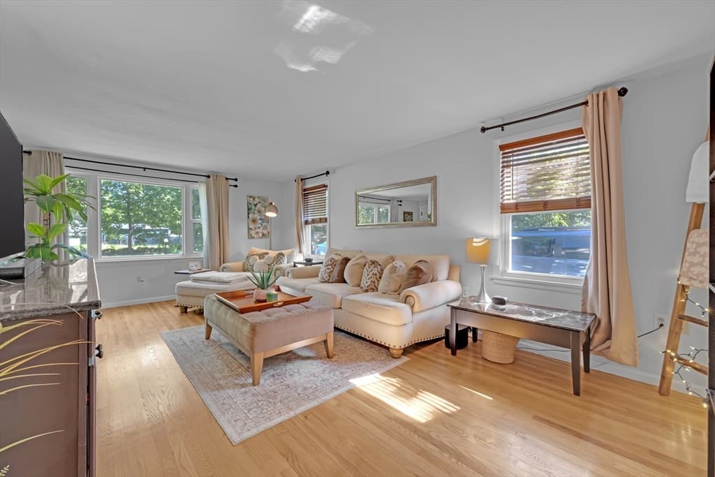 Single Family Residence at 25 Pullard Rd, Grafton MA 01519, Grafton, photo 3 of 39