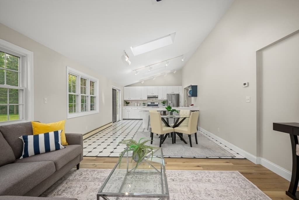 5 Elm Street, Upton MA 01568 photo 9