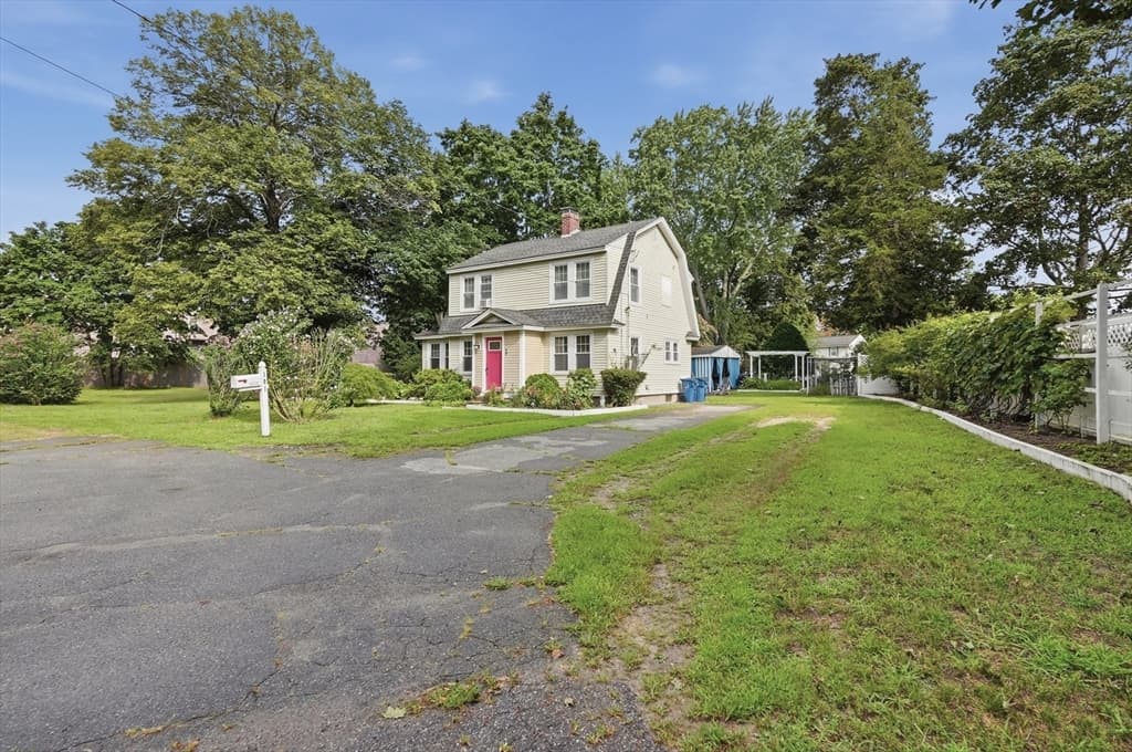 101 Pleasant St, Tewksbury MA 01876 photo 2
