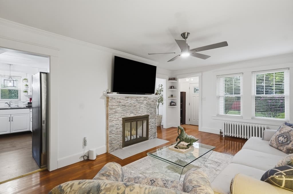101 Pleasant St, Tewksbury MA 01876 photo 13