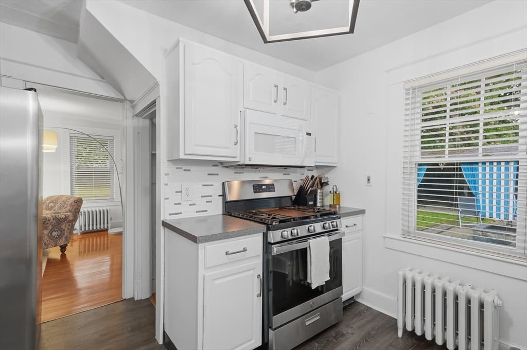 101 Pleasant St, Tewksbury MA 01876 photo 18