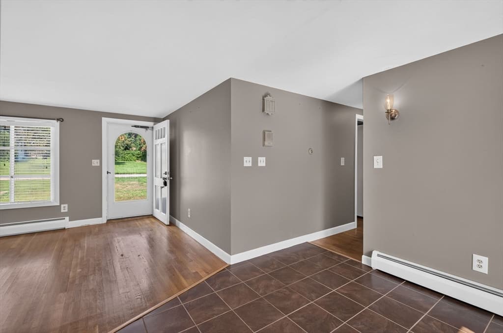 165 Swansom Rd, Swansea MA 02777 photo 16