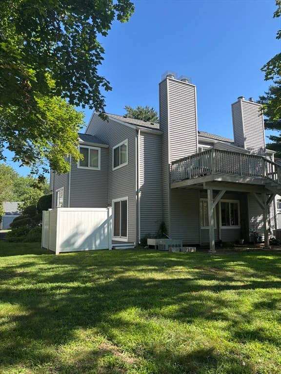 5 Autumn Ln # 5, Amherst MA 01002