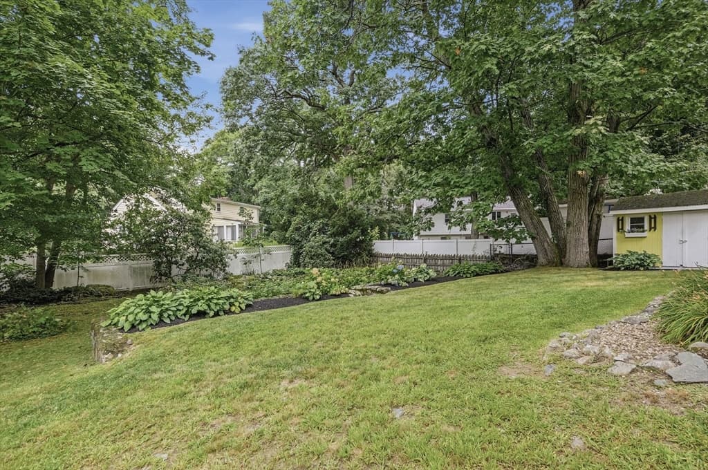 21 Oakwood Ave, Saugus MA 01906 photo 42