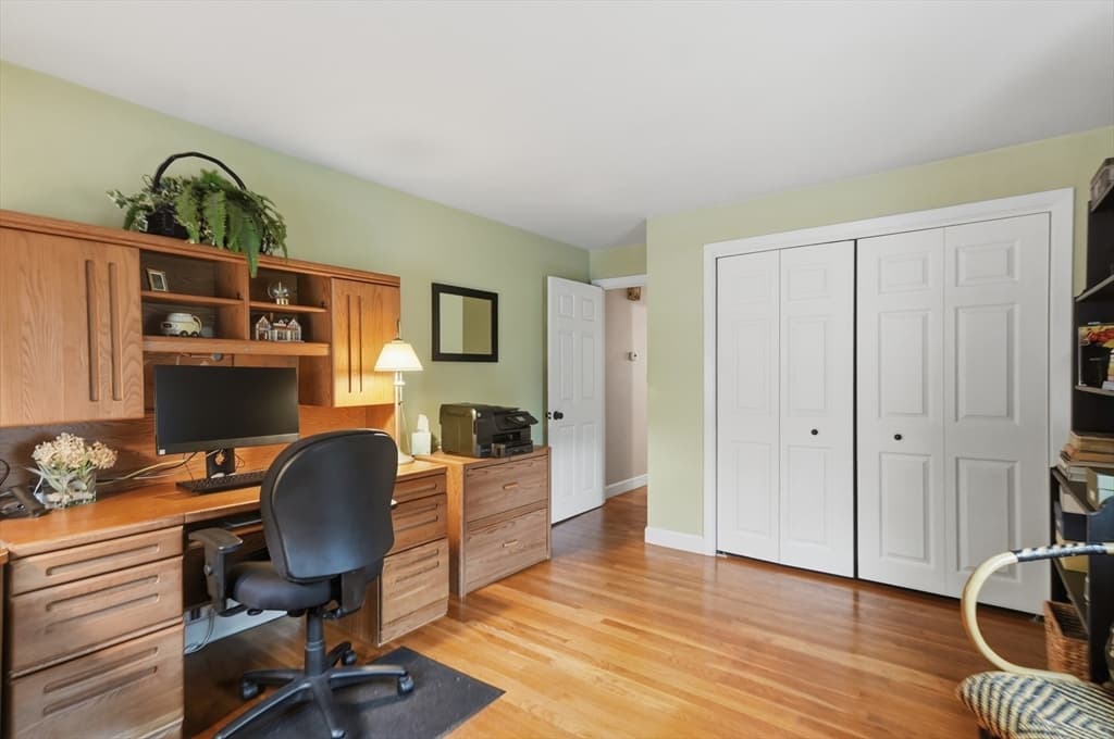 21 Oakwood Ave, Saugus MA 01906 photo 12