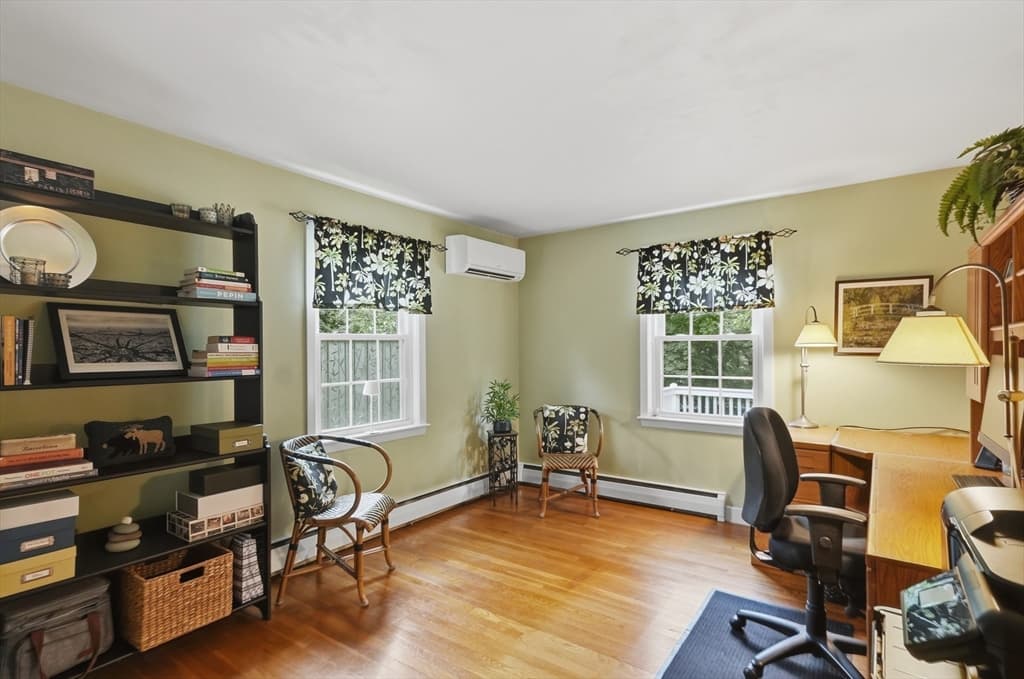21 Oakwood Ave, Saugus MA 01906 photo 14