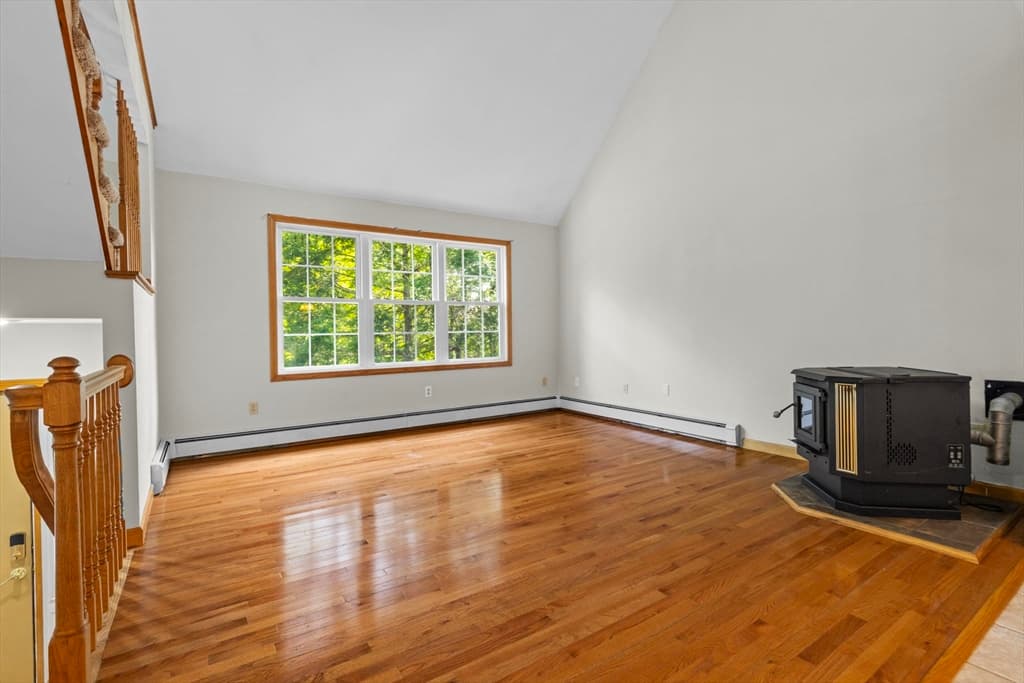 Single Family Residence at 1524 Round Top Rd, Burrillville RI 02830, Burrillville, photo 7 of 36