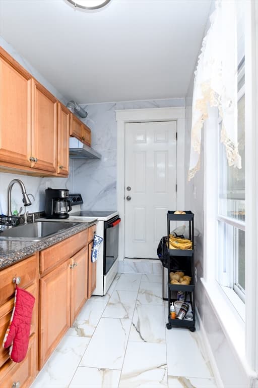 956 Main St, Clinton MA 01510 photo 10