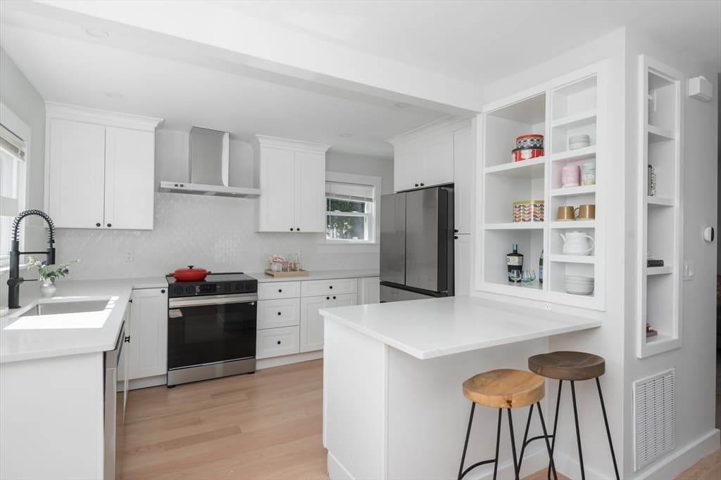 12 Norton St, Boston MA 02136 photo 7