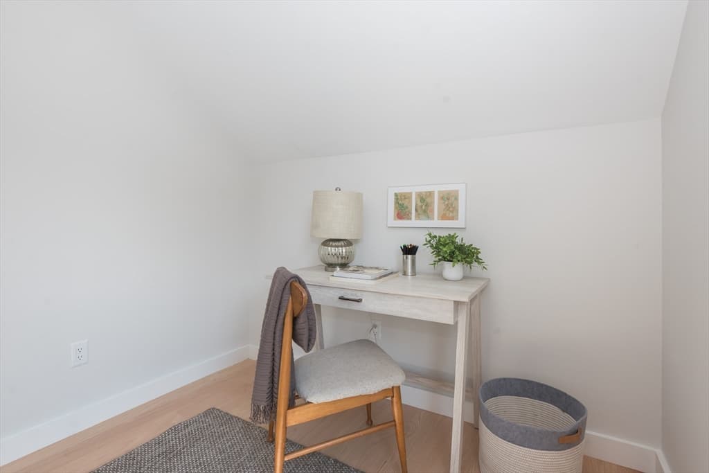 12 Norton St, Boston MA 02136 photo 24
