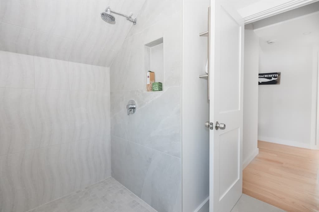 12 Norton St, Boston MA 02136 photo 21