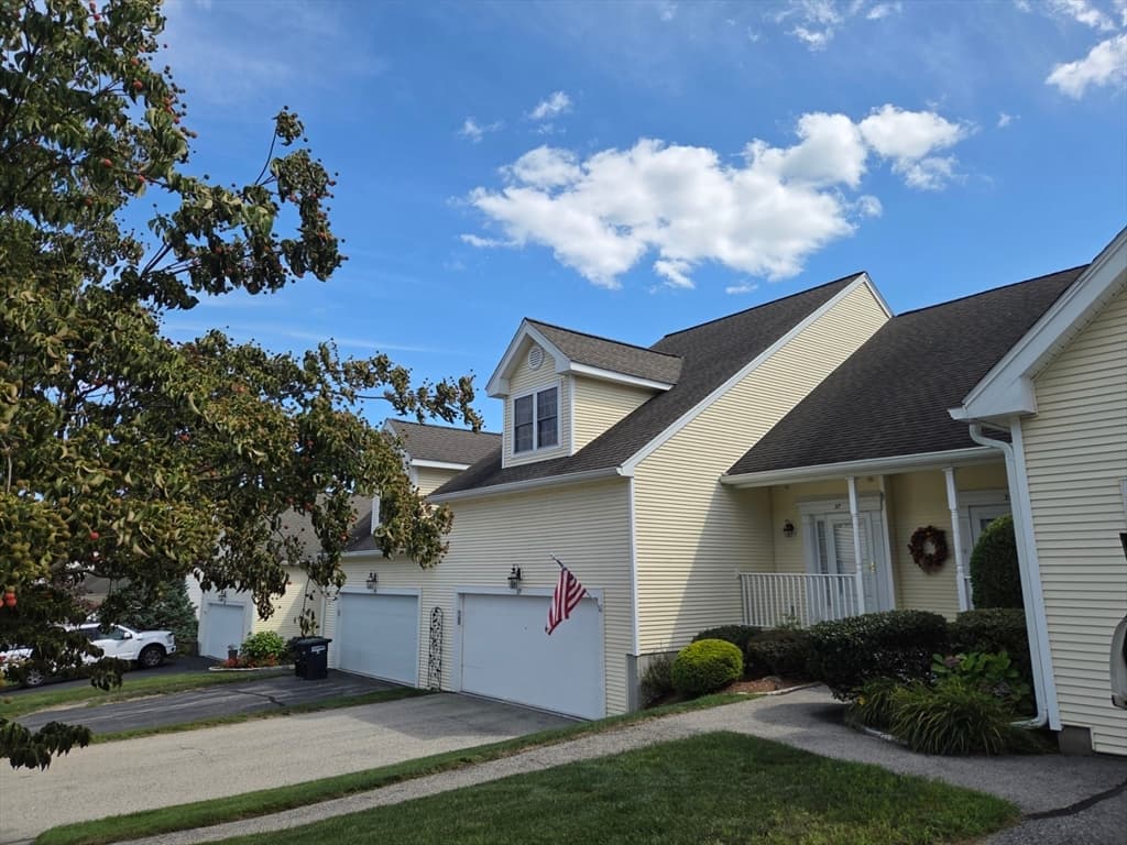 Condominium at 37 Horne Way # 37, Millbury MA 01527, Millbury, photo 3 of 33