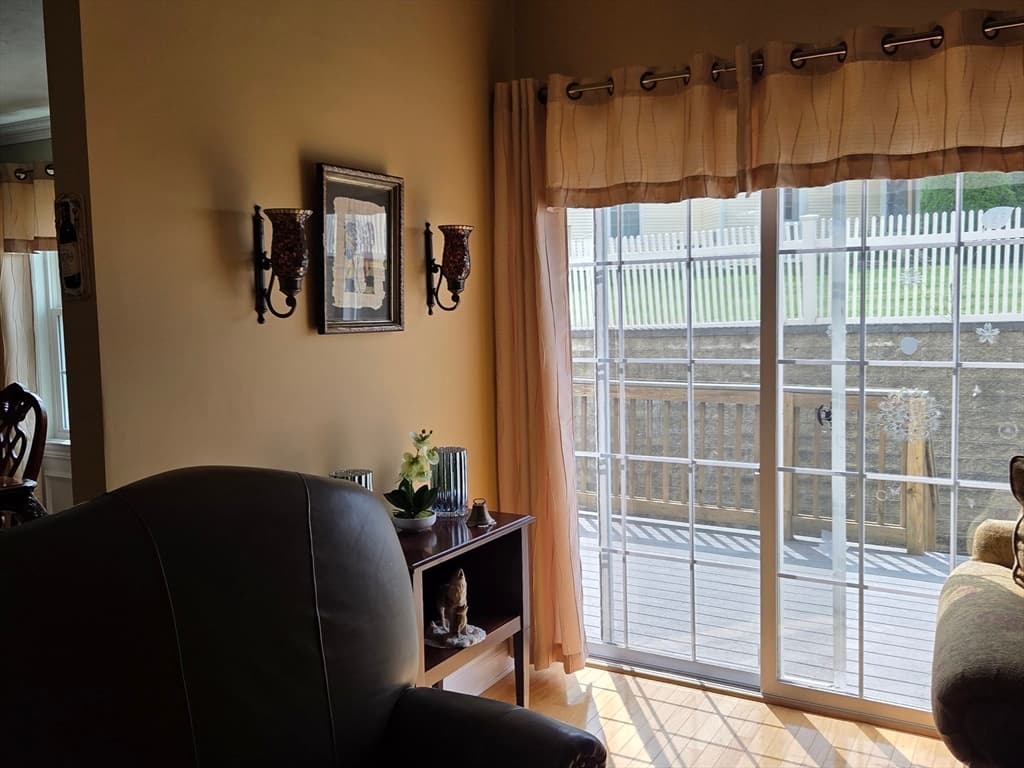 Condominium at 37 Horne Way # 37, Millbury MA 01527, Millbury, photo 10 of 33