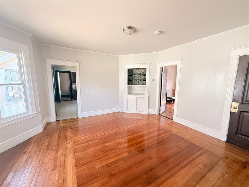 43 Wellington St, Springfield MA 01109 photo 9