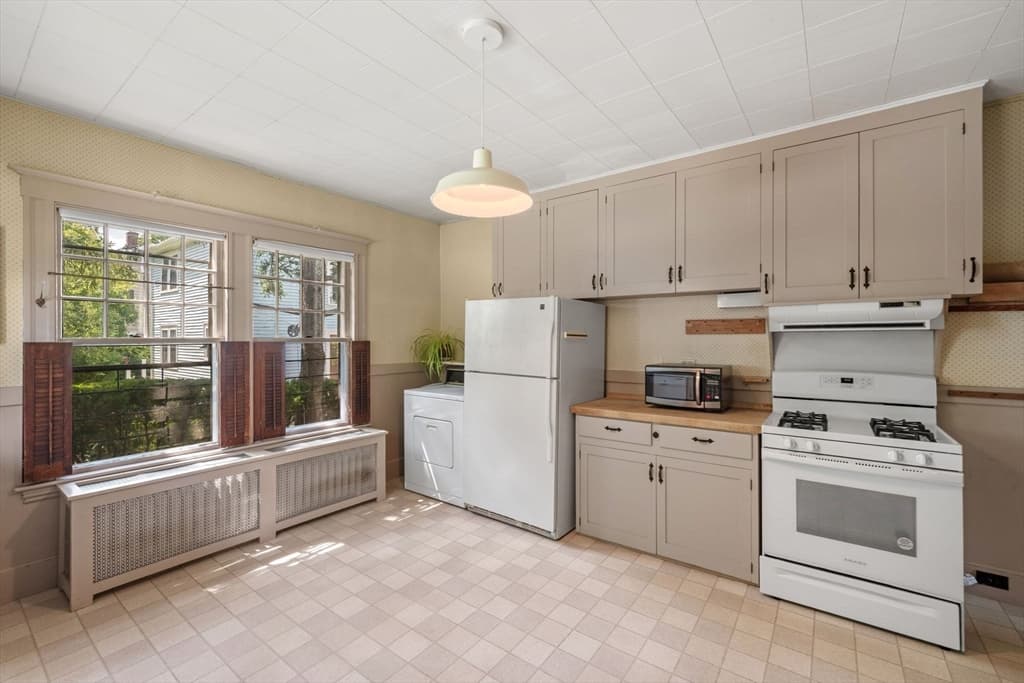 241 E. Lothrop, Beverly MA 01915 photo 23