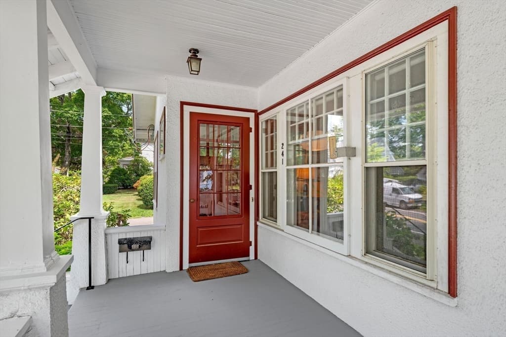 241 E. Lothrop, Beverly MA 01915 photo 4