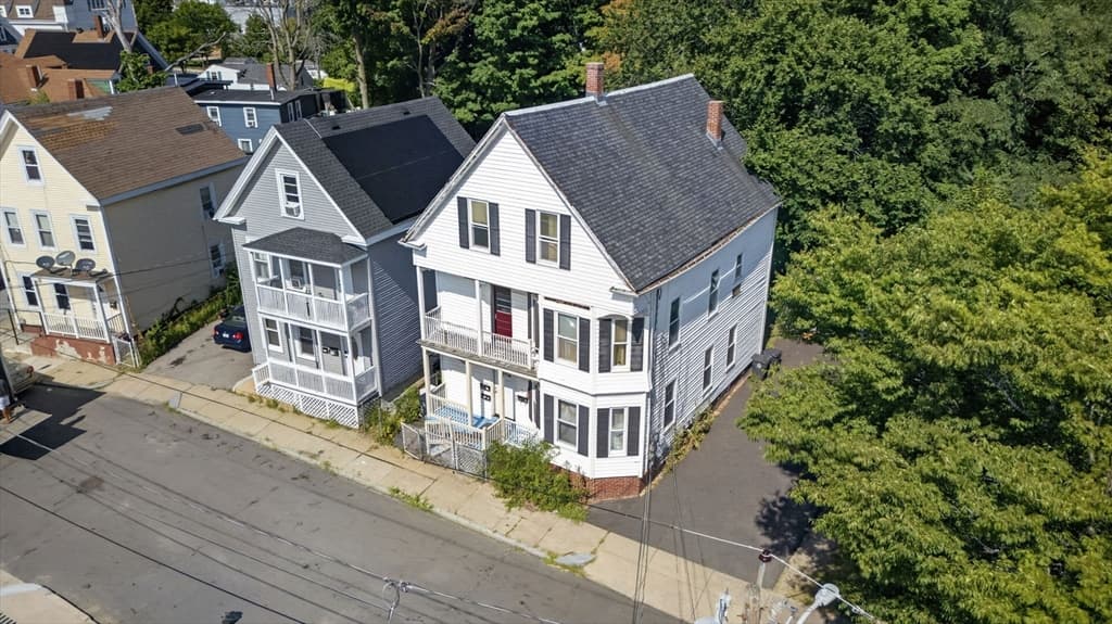 16 Gilbert Ave, Haverhill MA 01832 photo 2