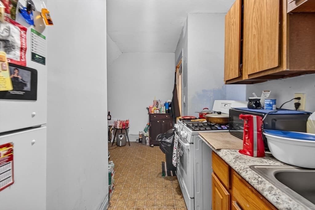 16 Gilbert Ave, Haverhill MA 01832 photo 25