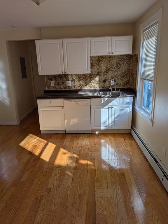 7 Albert St, Worcester MA 01610 photo 2