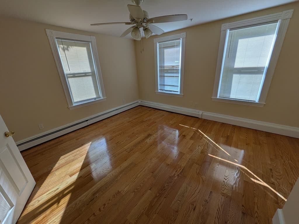 7 Albert St, Worcester MA 01610 photo 8