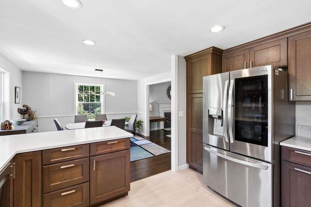 27 Maple St, Carlisle MA 01741 photo 11