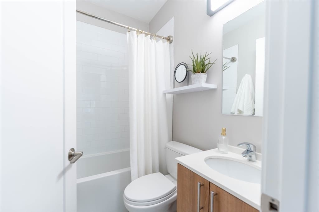 999 Hancock St # 202, Quincy MA 02169 photo 17