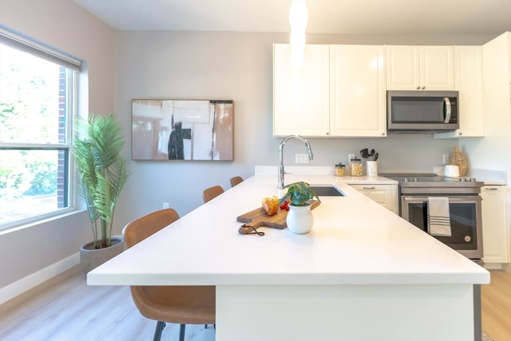 999 Hancock St # 202, Quincy MA 02169 photo 11