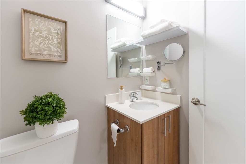 999 Hancock St # 202, Quincy MA 02169 photo 21