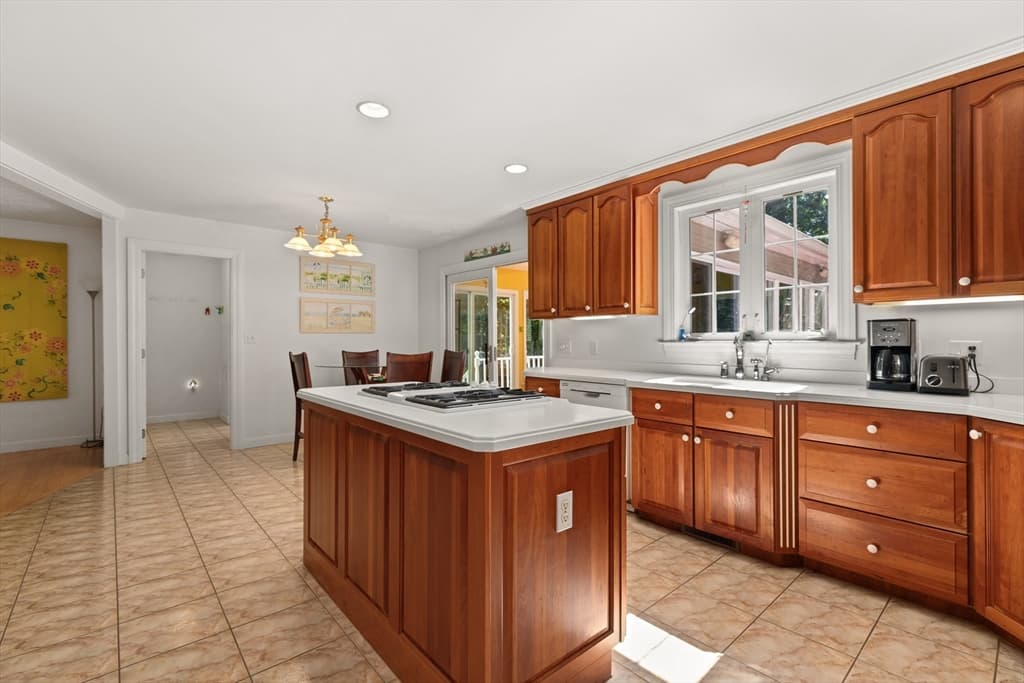 705 Main St, Acton MA 01720 photo 16