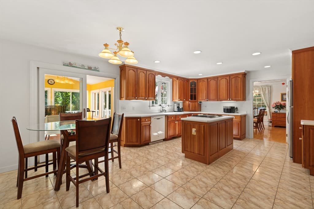 705 Main St, Acton MA 01720 photo 12