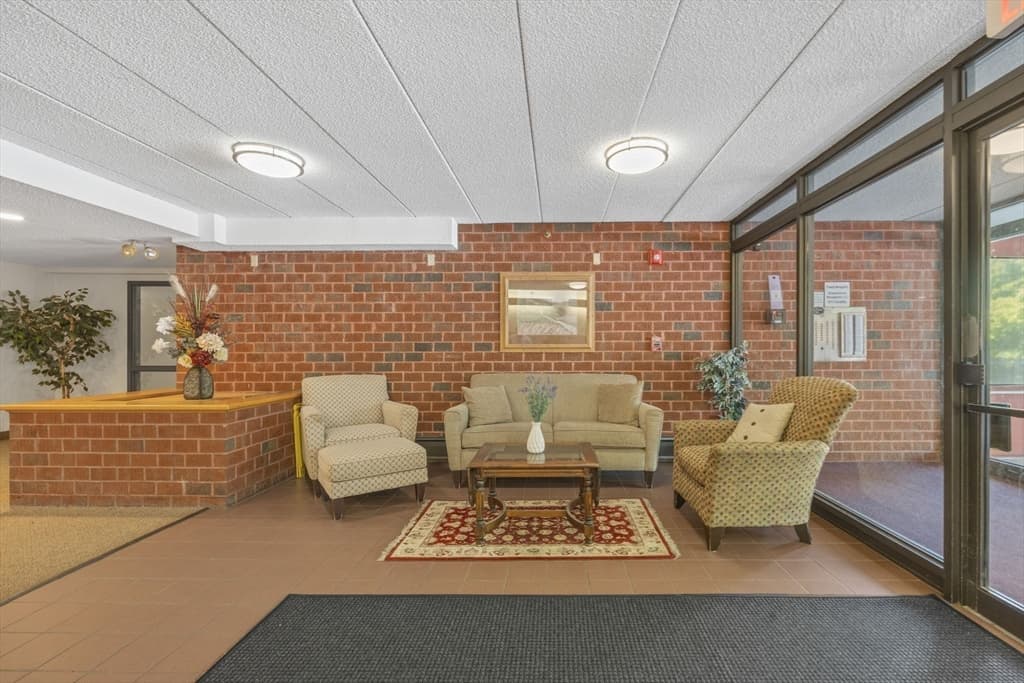 180 Green St # 406, Melrose MA 02176 photo 26