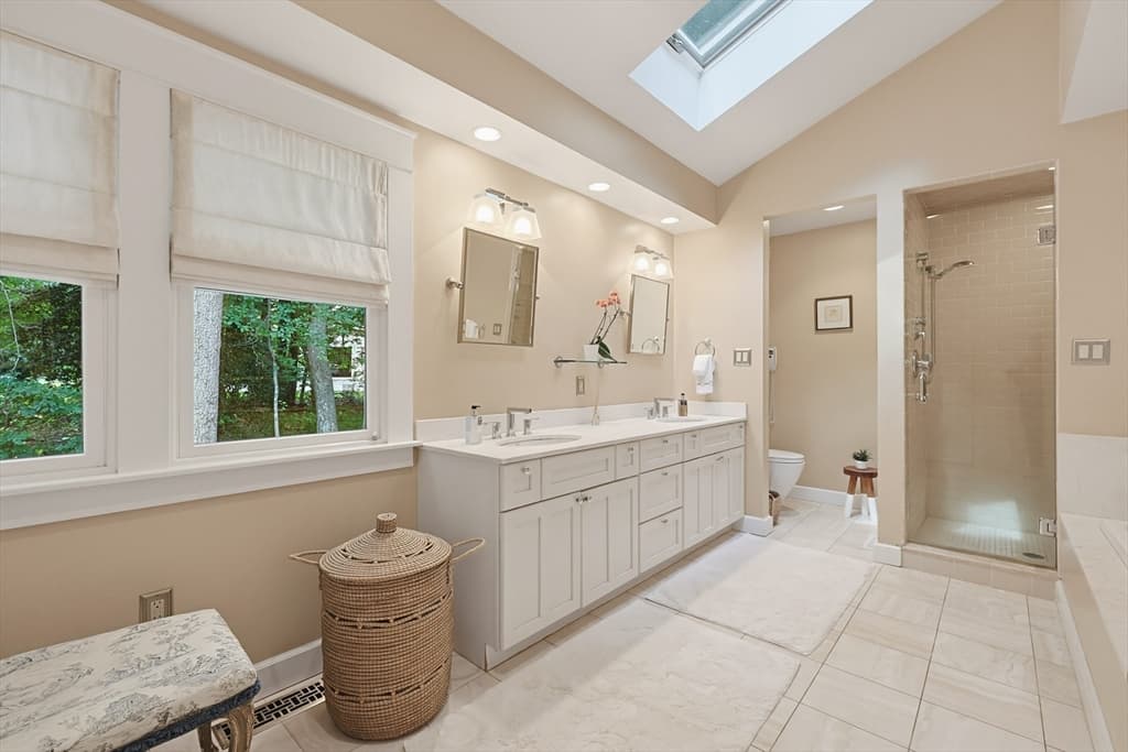 35 Tucker Ln, Dartmouth MA 02747 photo 28