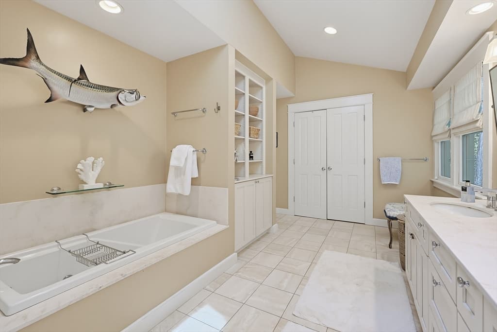 35 Tucker Ln, Dartmouth MA 02747 photo 29