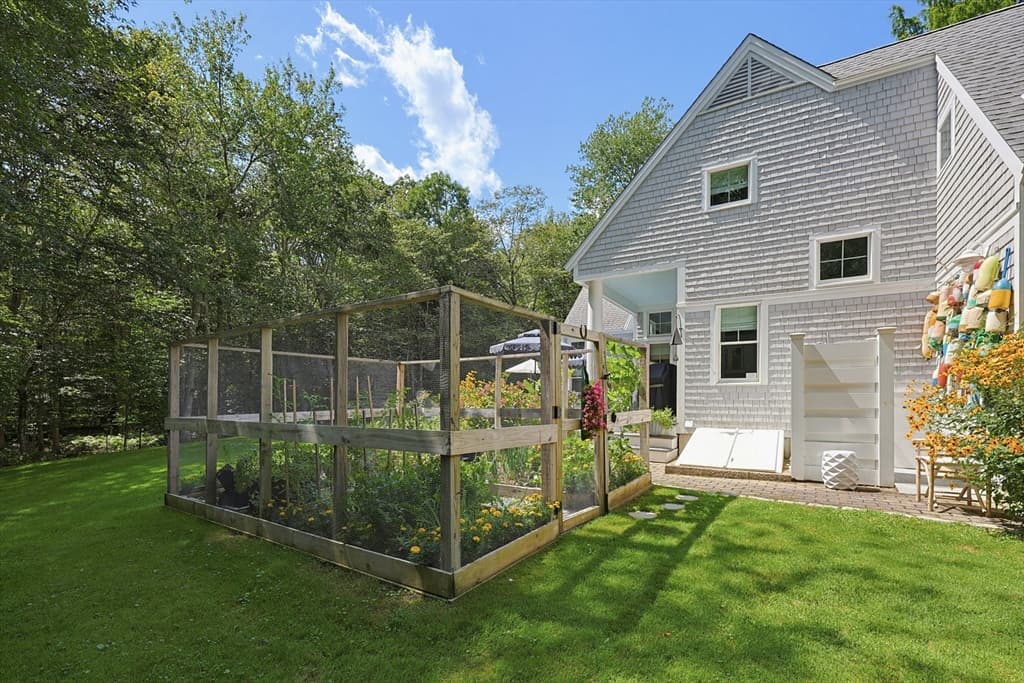 35 Tucker Ln, Dartmouth MA 02747 photo 8