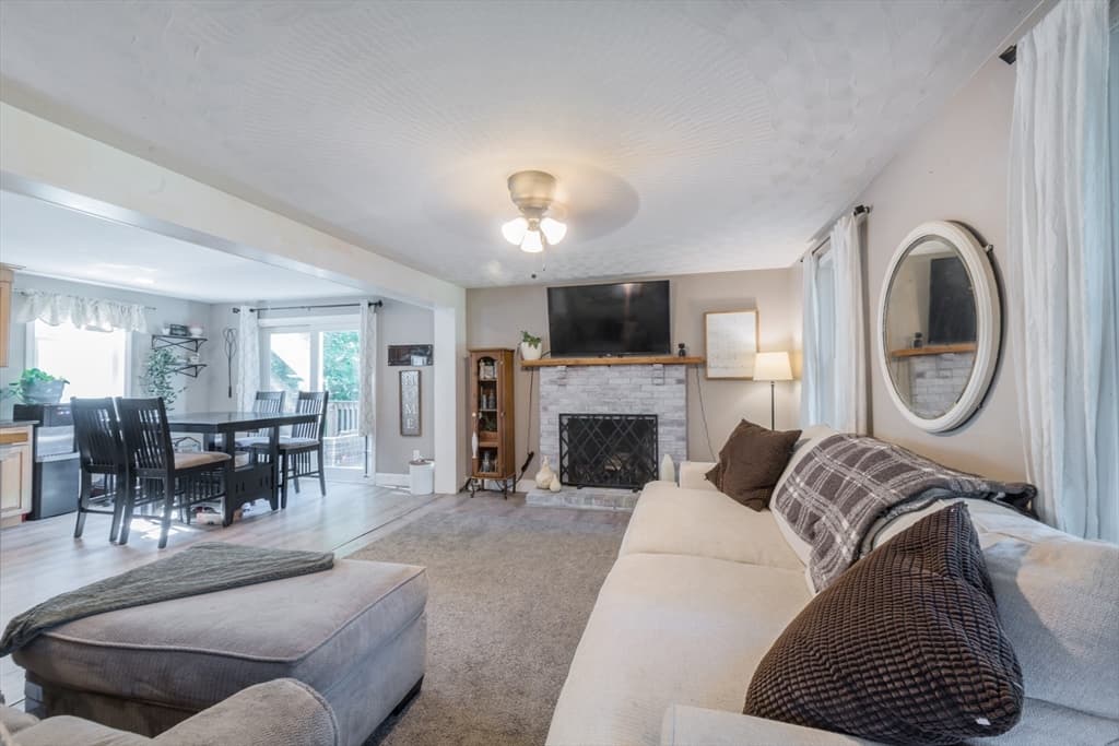 19 Hillside Dr, Plymouth MA 02360 photo 6