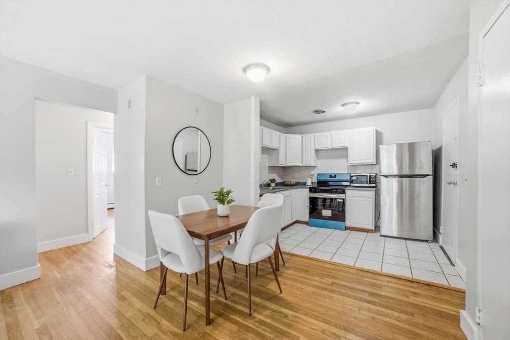 14 Riverside St # 1, Watertown MA 02472 photo 6