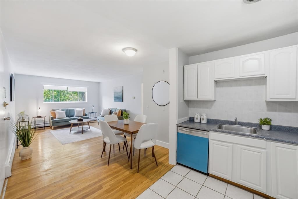 14 Riverside St # 1, Watertown MA 02472 photo 5