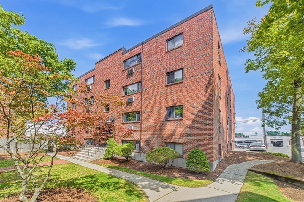 14 Riverside St # 1, Watertown MA 02472 photo 19