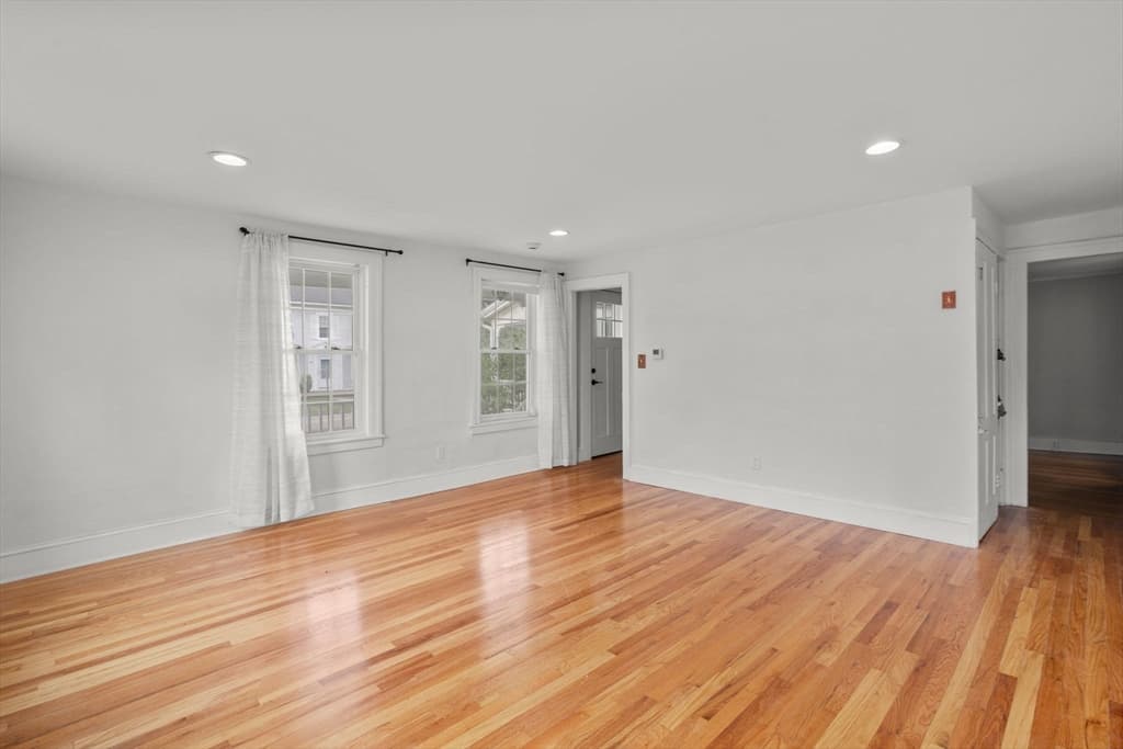 23-25 High St, Easthampton MA 01027 photo 6