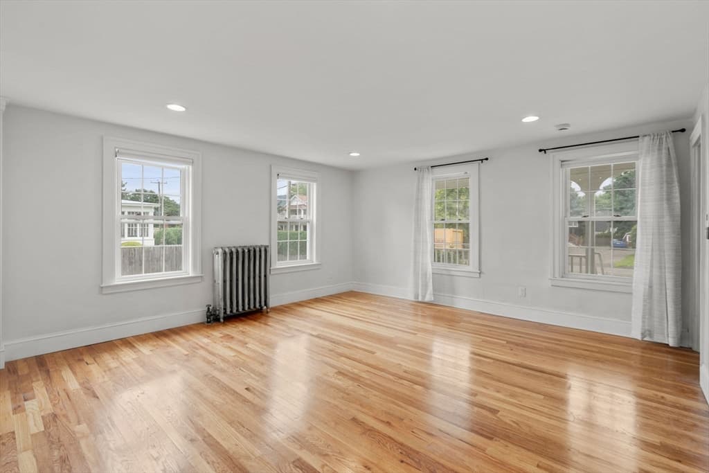 23-25 High St, Easthampton MA 01027 photo 5