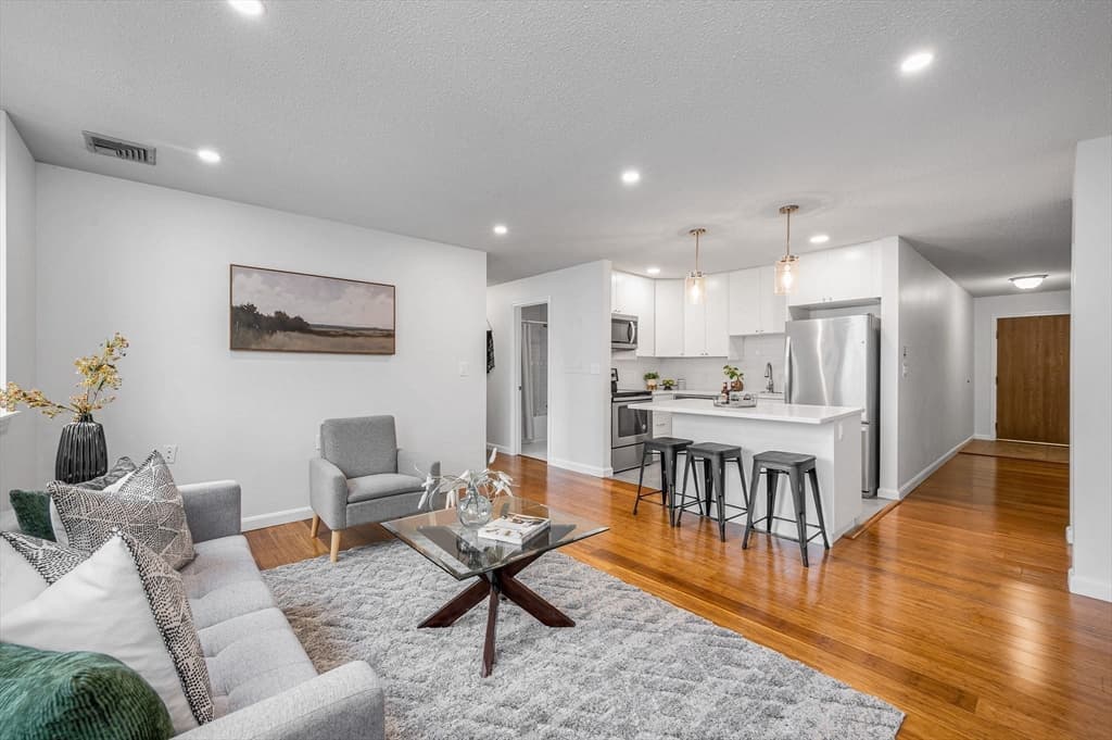 1 Prescott St # 206, Boston MA 02128