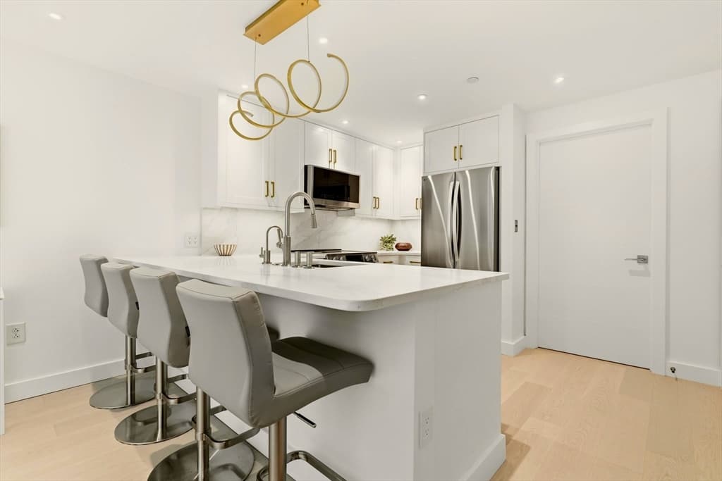 80 Broad St # 1009, Boston MA 02110 photo 6