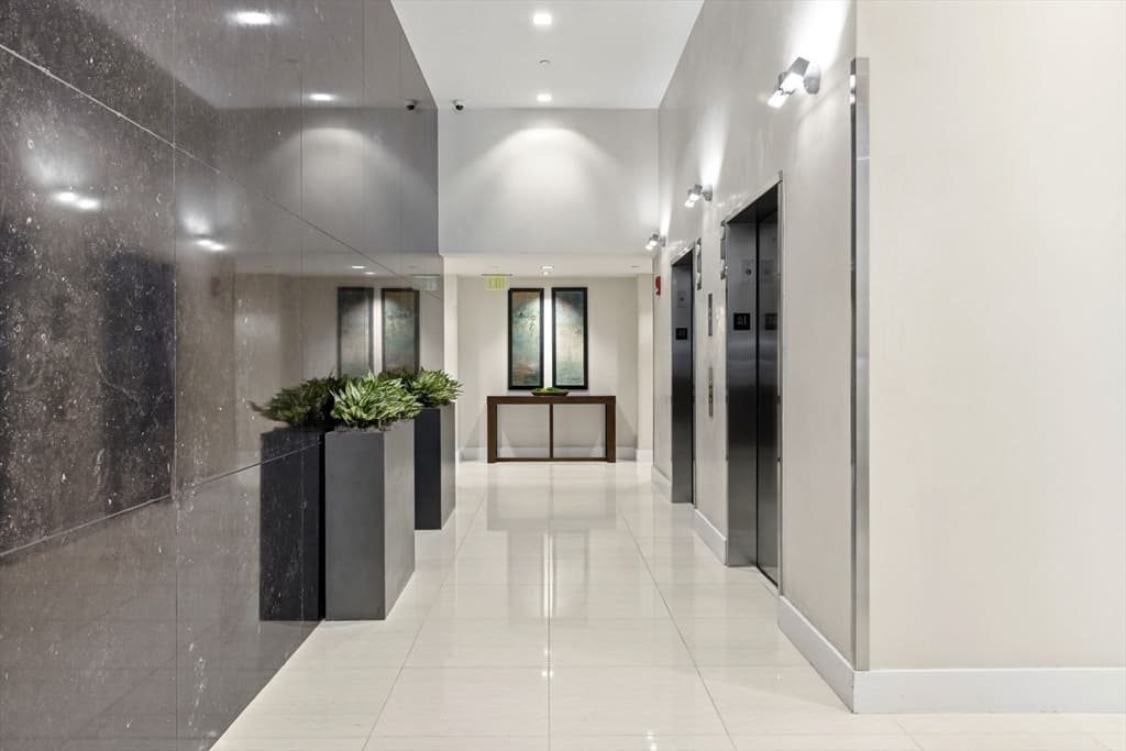 80 Broad St # 1009, Boston MA 02110 photo 24
