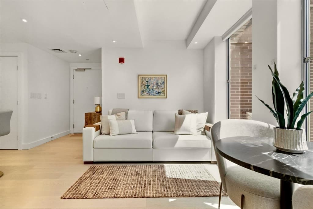 80 Broad St # 1009, Boston MA 02110 photo 4