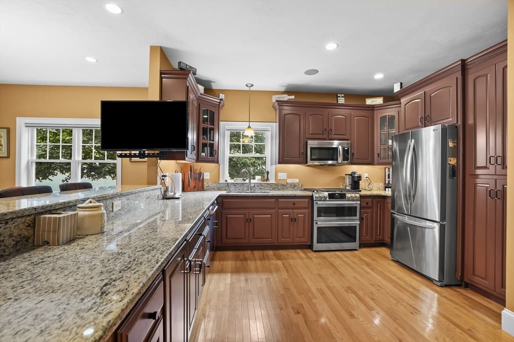 3 Walden Way # 3, Milford MA 01757 photo 11