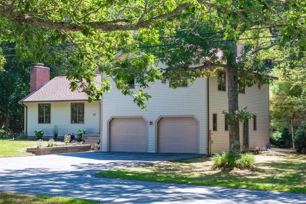 21 Club House Drive, Bourne MA 02559 photo 3