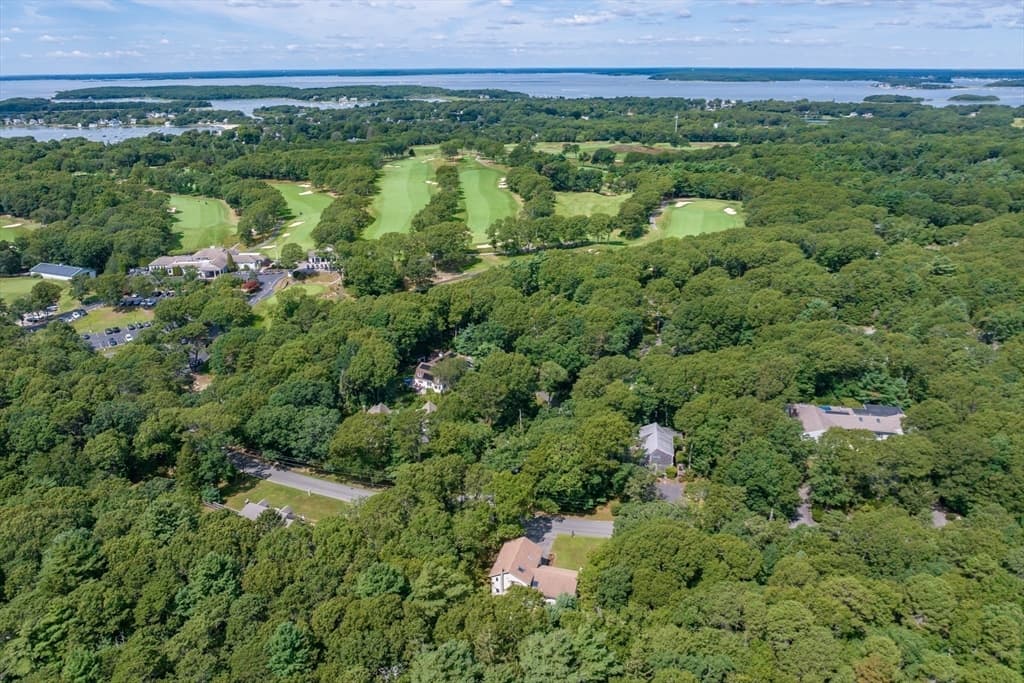 21 Club House Drive, Bourne MA 02559 photo 4